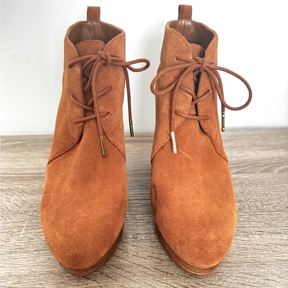 Michael Kors suede ankle booties - Picture 2 of 11